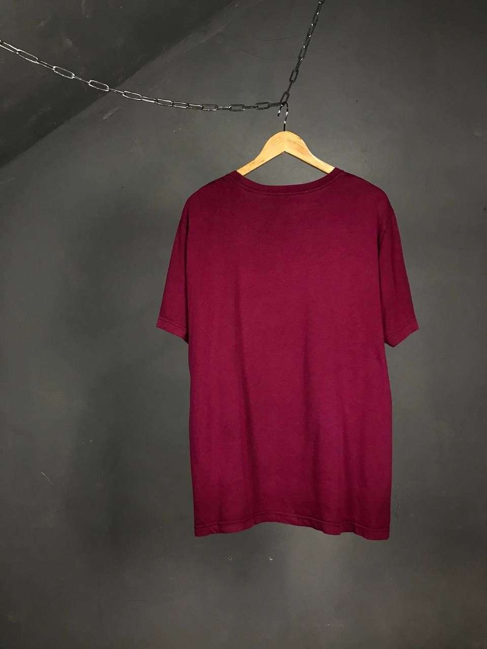 Nike × Vintage Nike swoosh streetwear vintage center logo tee Size US L / EU 52-54 / 3 - 5 Thumbnail
