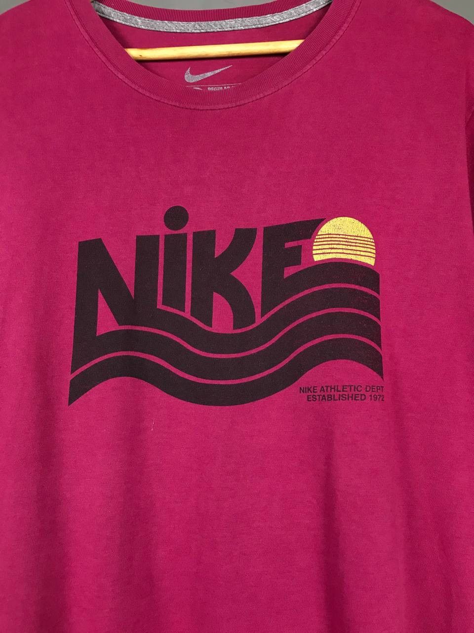 Nike × Vintage Nike swoosh streetwear vintage center logo tee Size US L / EU 52-54 / 3 - 3 Thumbnail