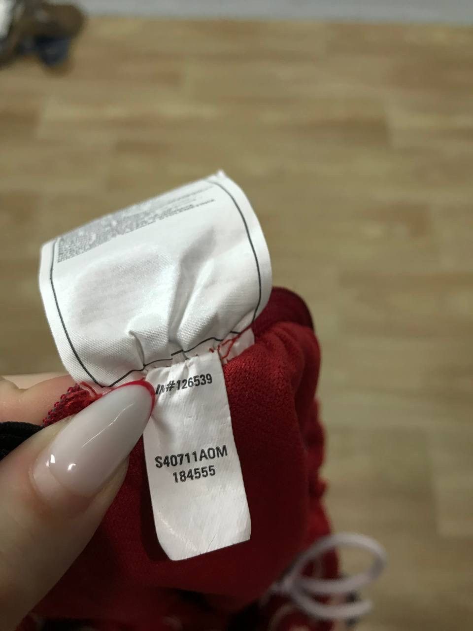 Nike × Vintage Nike swoosh streetwear vintage red shorts Size US 36 / EU 52 - 5 Thumbnail