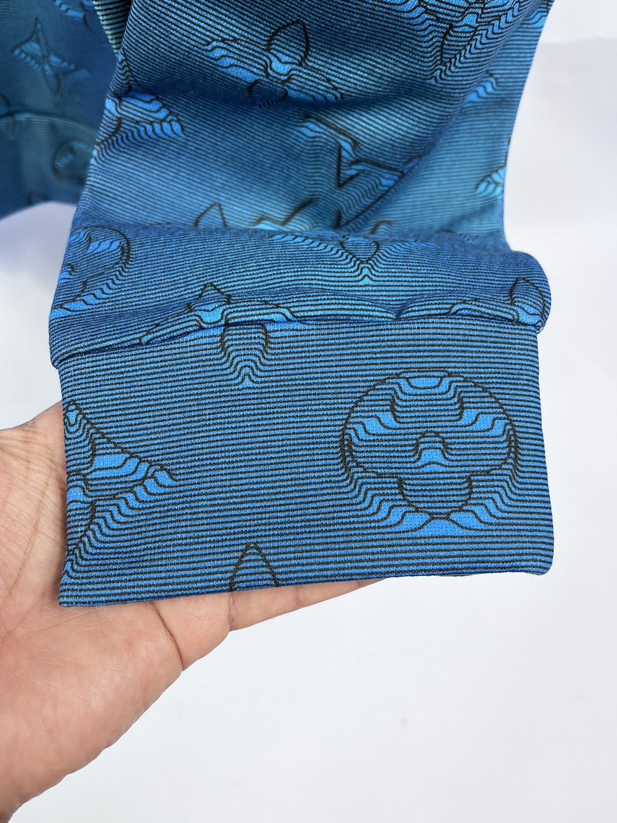 Louis Vuitton LOUIS VUITTON ILLUSION 2054 BLUE HOODIE Size US XL / EU 56 / 4 - 8 Thumbnail