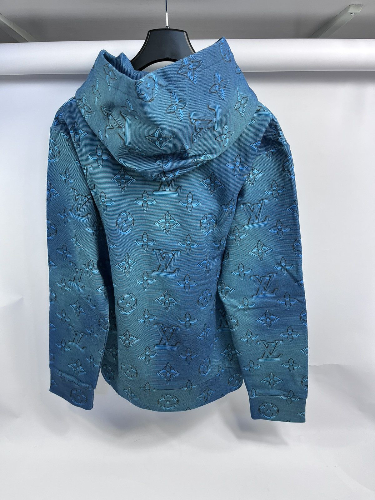 Louis Vuitton LOUIS VUITTON ILLUSION 2054 BLUE HOODIE Size US XL / EU 56 / 4 - 2 Thumbnail