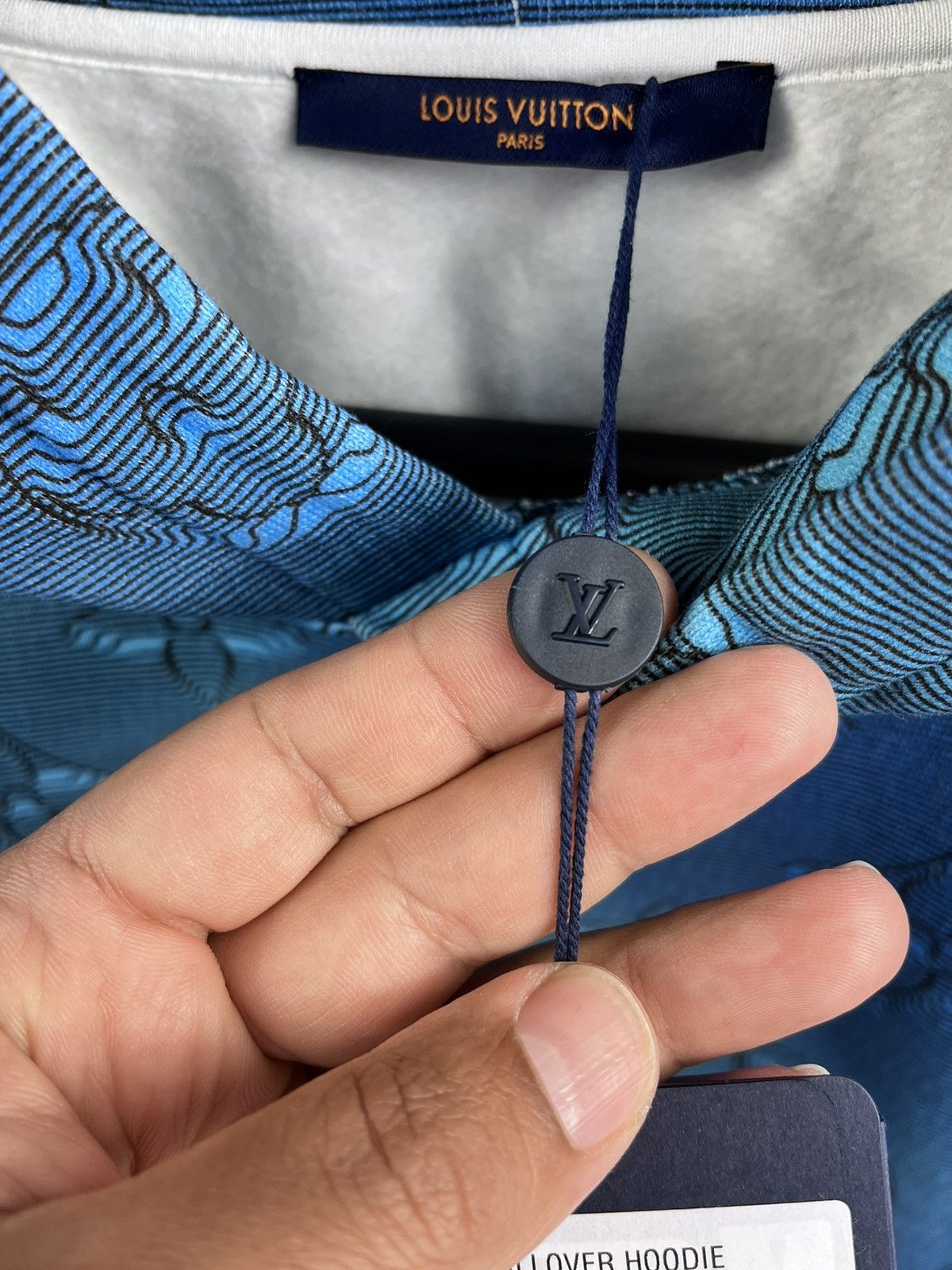 Louis Vuitton LOUIS VUITTON ILLUSION 2054 BLUE HOODIE Size US XL / EU 56 / 4 - 7 Thumbnail