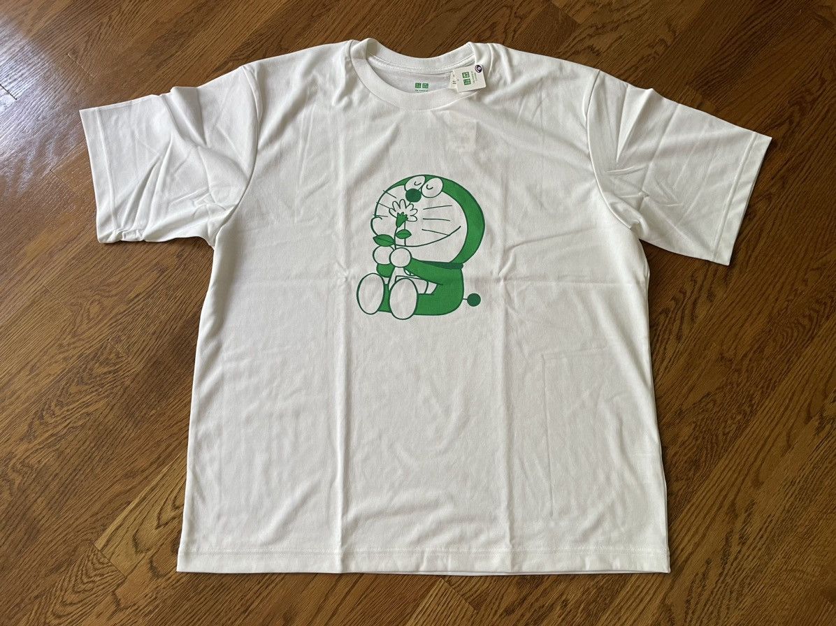 Uniqlo Medium Doraemon Recycled Green UT Short Sleeve Graphic Shirt Size US M / EU 48-50 / 2 - 1 Thumbnail