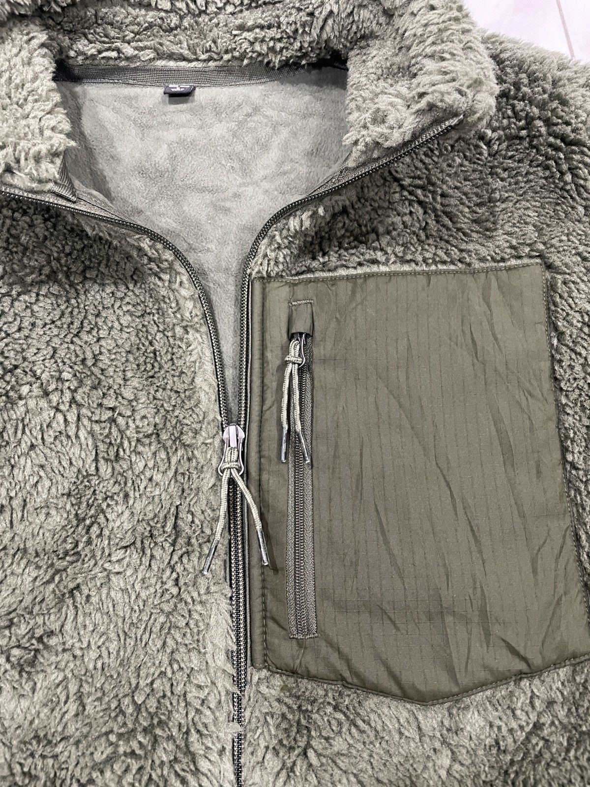 Japanese Brand Men’s Uniqlo jacket size M Fleece tactical Bondage style JPN Size US M / EU 48-50 / 2 - 6 Thumbnail
