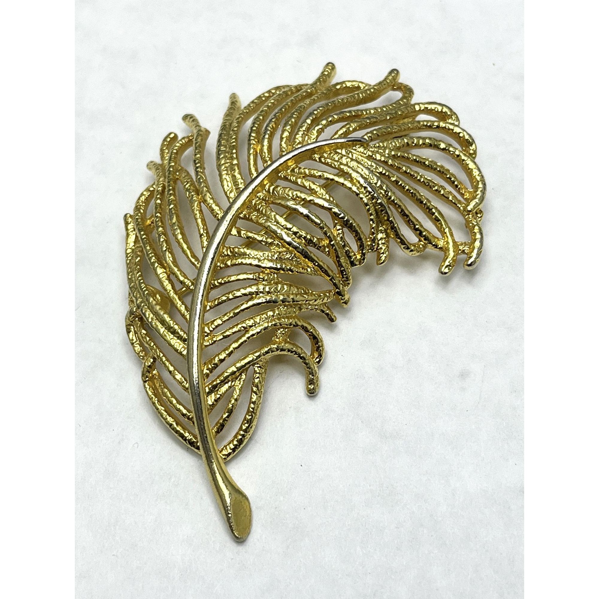 Vintage Gold Feather Brooch Pin