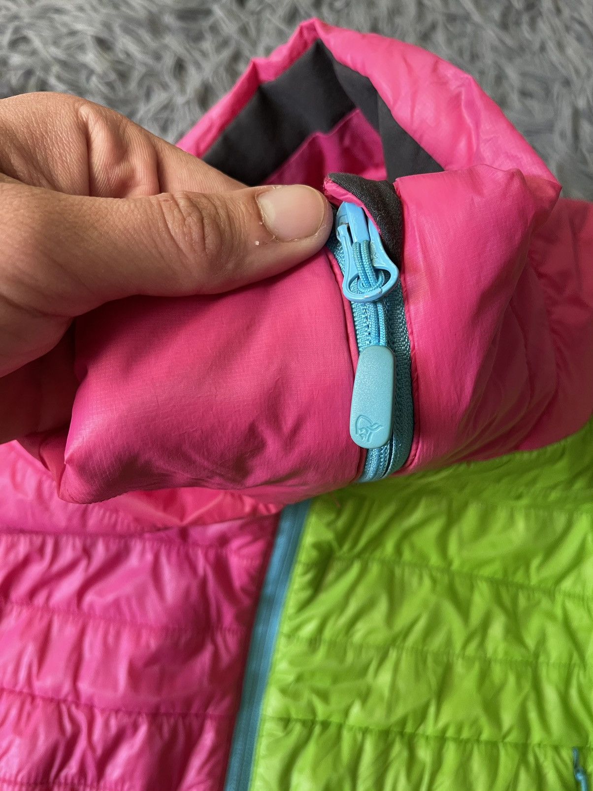 Norrona Norrona gorpcore style down puffer jacket Size S / US 4 / IT 40 - 4 Thumbnail