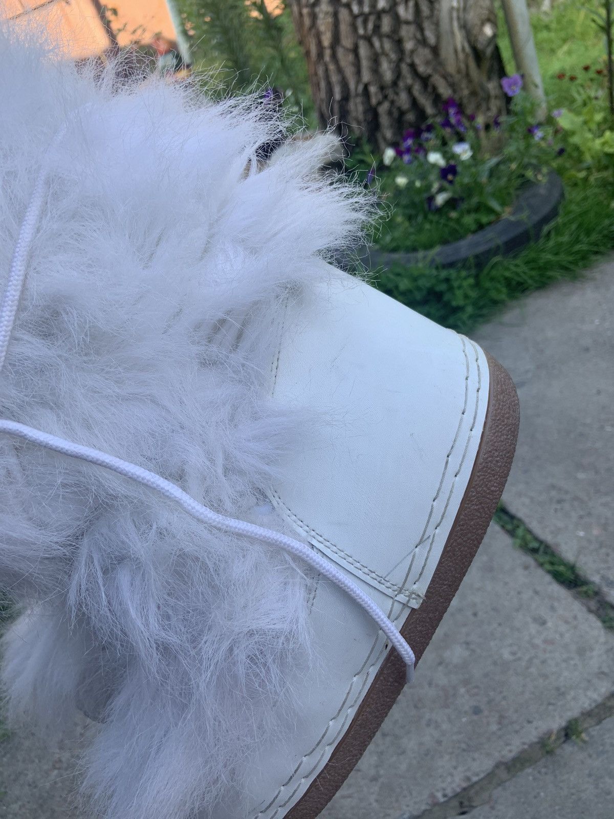 Japanese Brand vintage y2k mohair alt fur fuzzy yeti moon boots Size US 7.5 / EU 40-41 - 7 Thumbnail