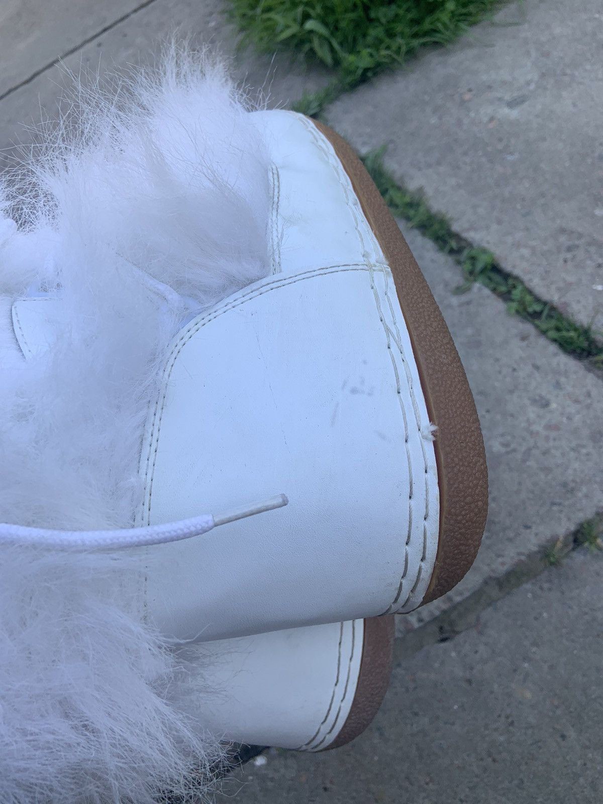 Japanese Brand vintage y2k mohair alt fur fuzzy yeti moon boots Size US 7.5 / EU 40-41 - 6 Thumbnail
