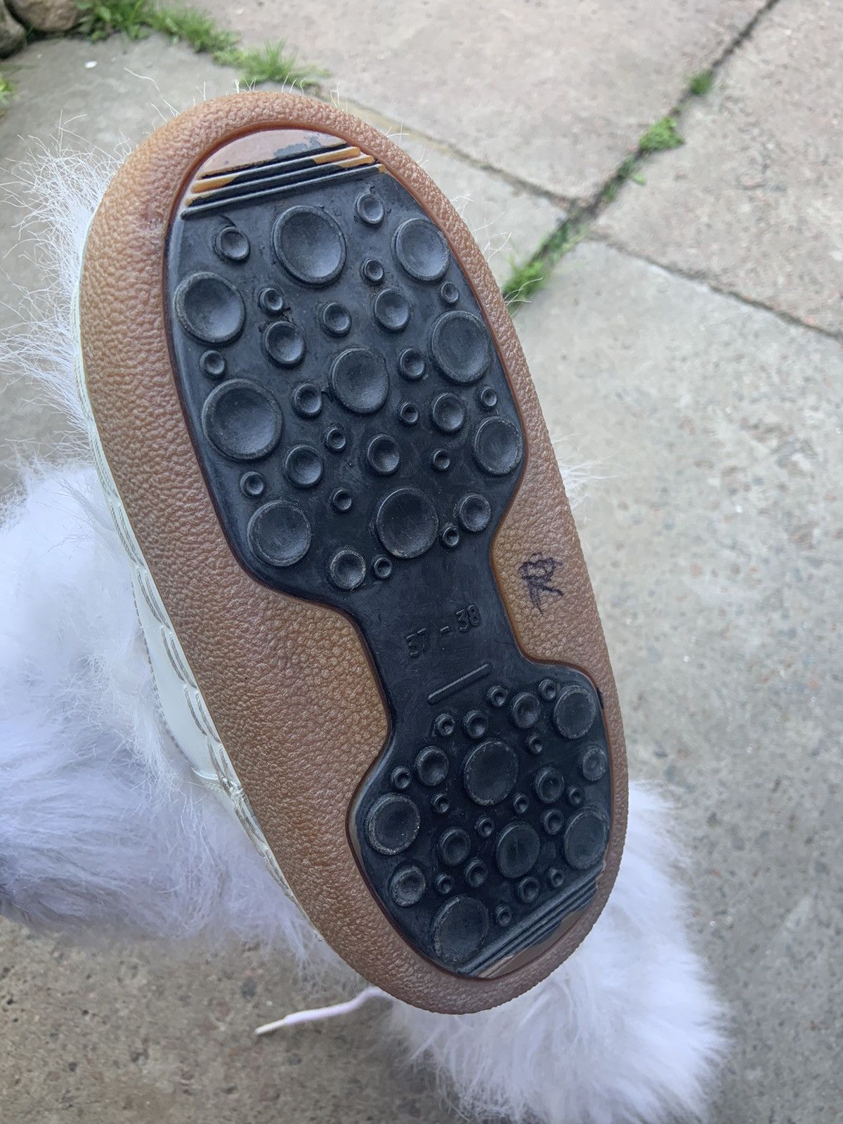 Japanese Brand vintage y2k mohair alt fur fuzzy yeti moon boots Size US 7.5 / EU 40-41 - 9 Thumbnail