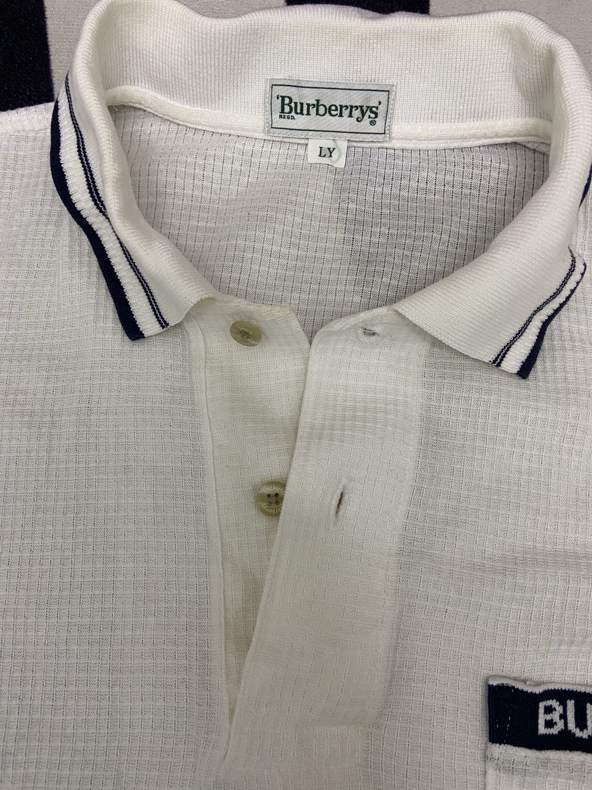 Burberry Rare vintage burberry shirt big logo Size US L / EU 52-54 / 3 - 4 Thumbnail