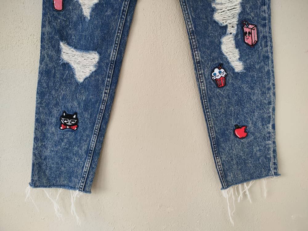 Divided × H&M Divided H&M Patch Distressed Denim Size 26" / US 2 / IT 38 - 5 Thumbnail