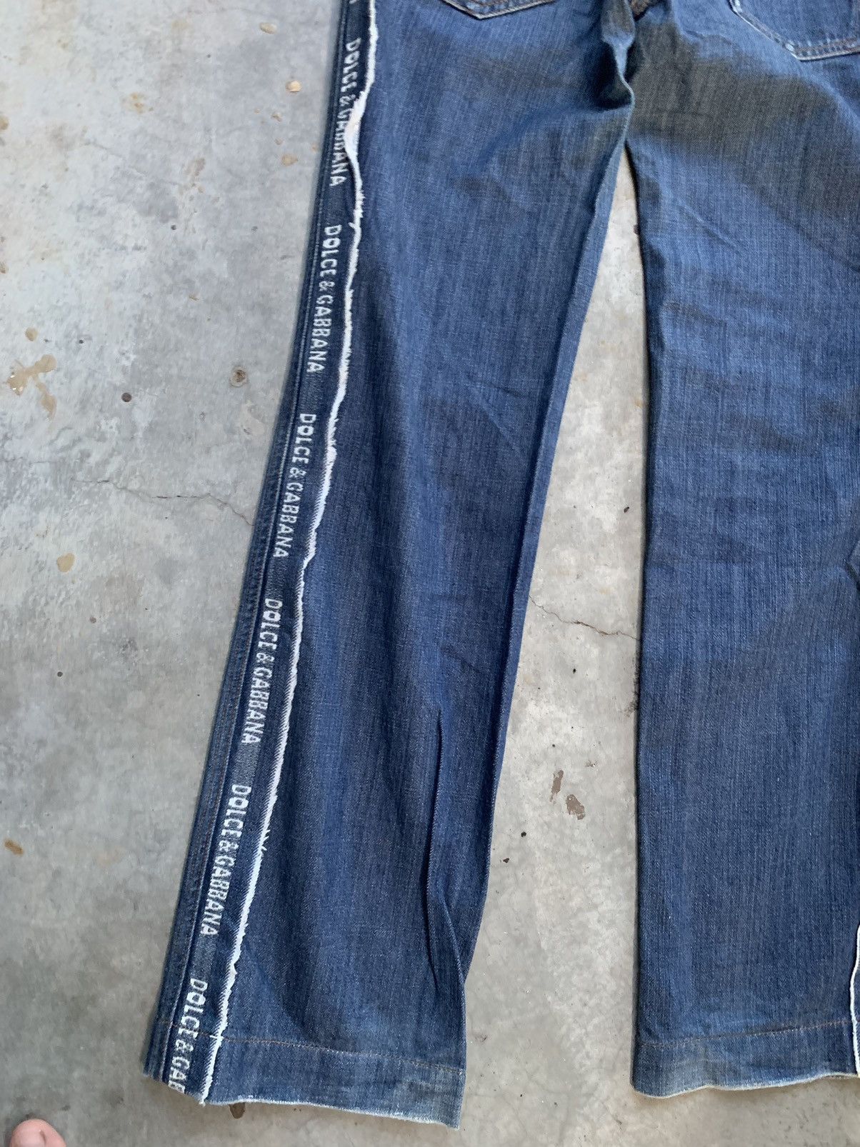 Dolce & Gabbana 🔥VERY RARE🔥 Dolce gabbana Spellout Side Tape Jeans Denim Size 30" / US 8 / IT 44 - 5 Thumbnail