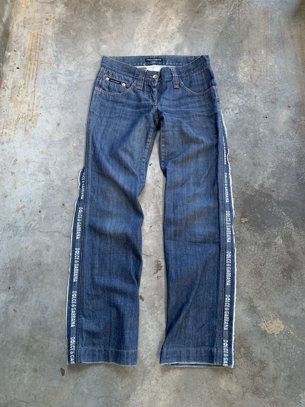 Dolce & Gabbana 🔥VERY RARE🔥 Dolce gabbana Spellout Side Tape Jeans Denim Size 30" / US 8 / IT 44 - 1 Thumbnail
