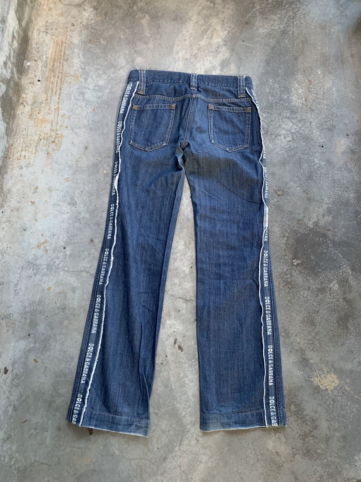 Dolce & Gabbana 🔥VERY RARE🔥 Dolce gabbana Spellout Side Tape Jeans Denim Size 30" / US 8 / IT 44 - 4 Thumbnail