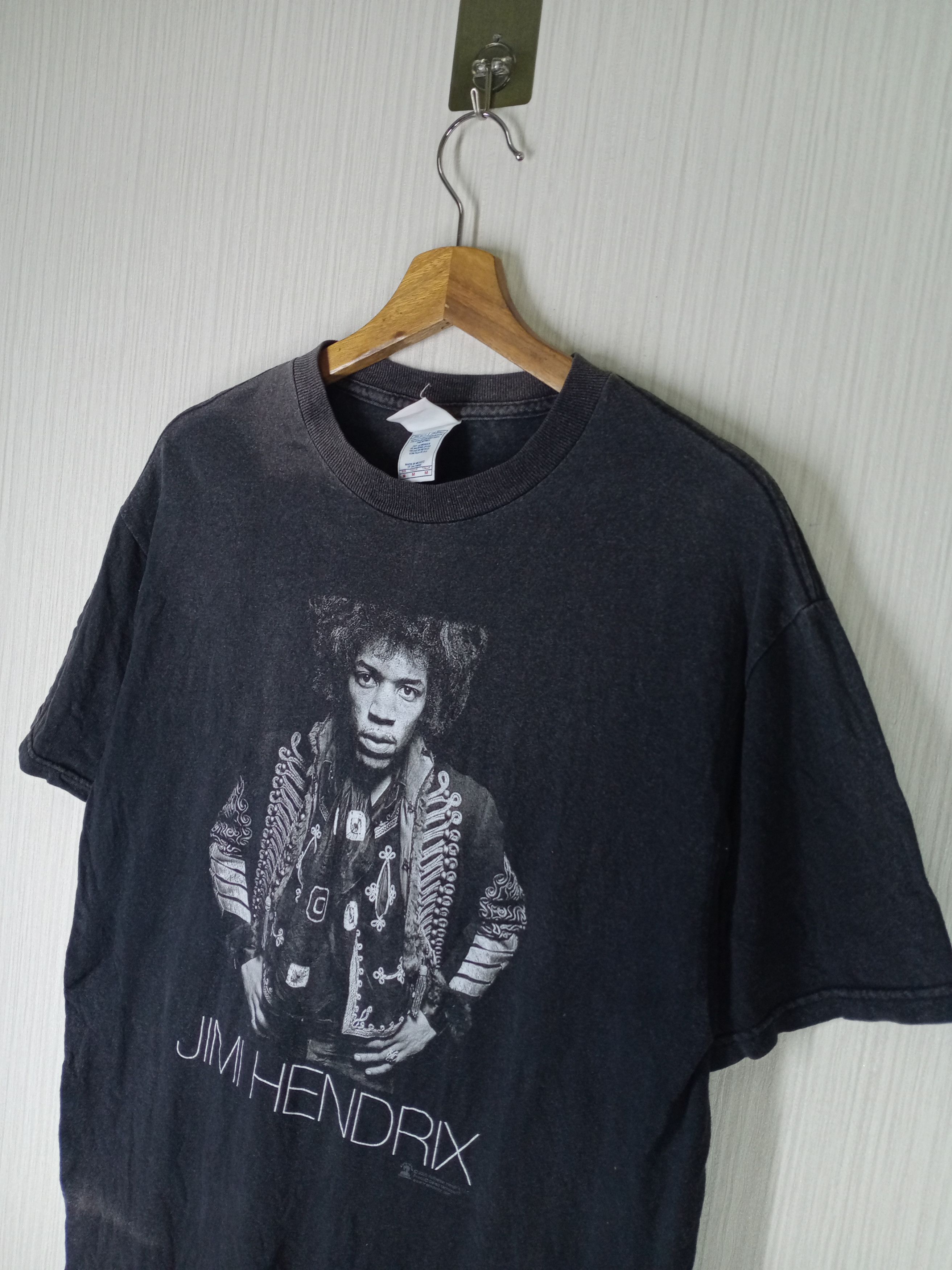 Jimi Hendrix Rare Vintage Jimi Hendrix Distressed Tshirt Size US M / EU 48-50 / 2 - 4 Thumbnail