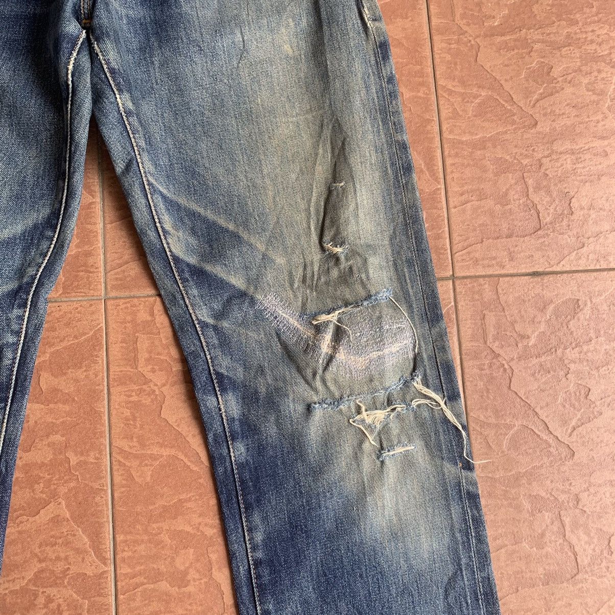 Levi's × Vintage LEVI’S 29x31 VINTAGE 1990’s REDLINE DISTRESSED SELVEDGE PANT Size US 29 - 6 Thumbnail