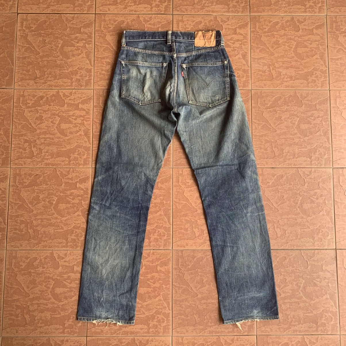 Levi's × Vintage LEVI’S 29x31 VINTAGE 1990’s REDLINE DISTRESSED SELVEDGE PANT Size US 29 - 13 Thumbnail