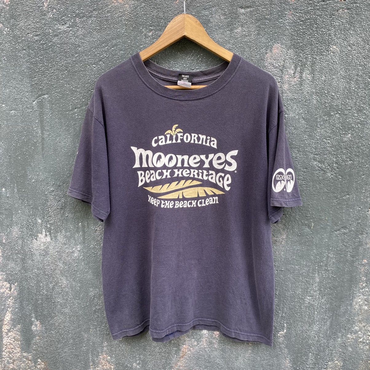 image of Surf Style x Vintage Thrashed Faded Vintage Y2K Moon Eyes California Surf Tee, Men's (Size Large)