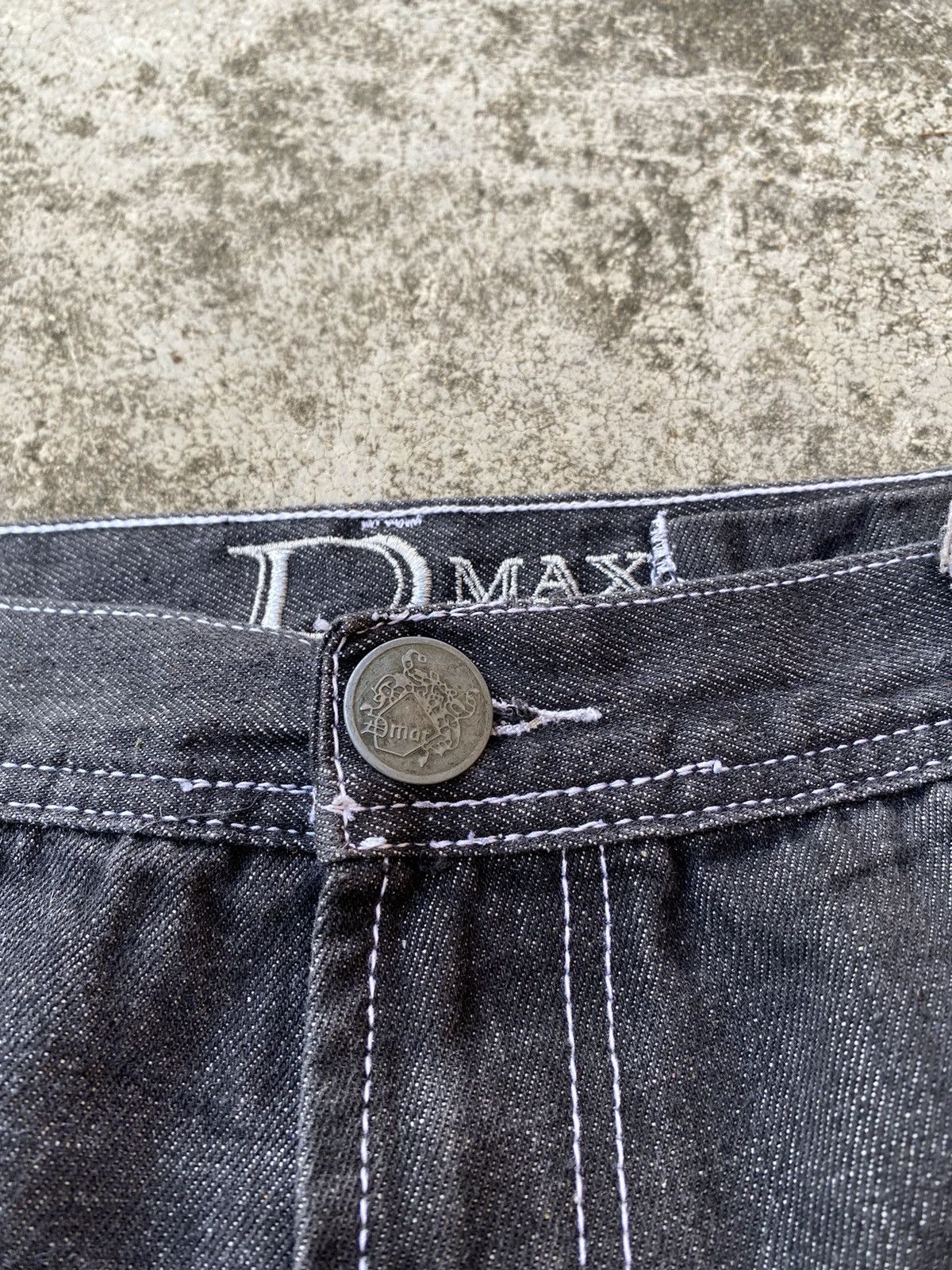 Japanese Brand Steals🔥 Vintage Michel Jordan 23 Printed Baggy Denim Jeans Size US 42 / EU 58 - 9 Thumbnail