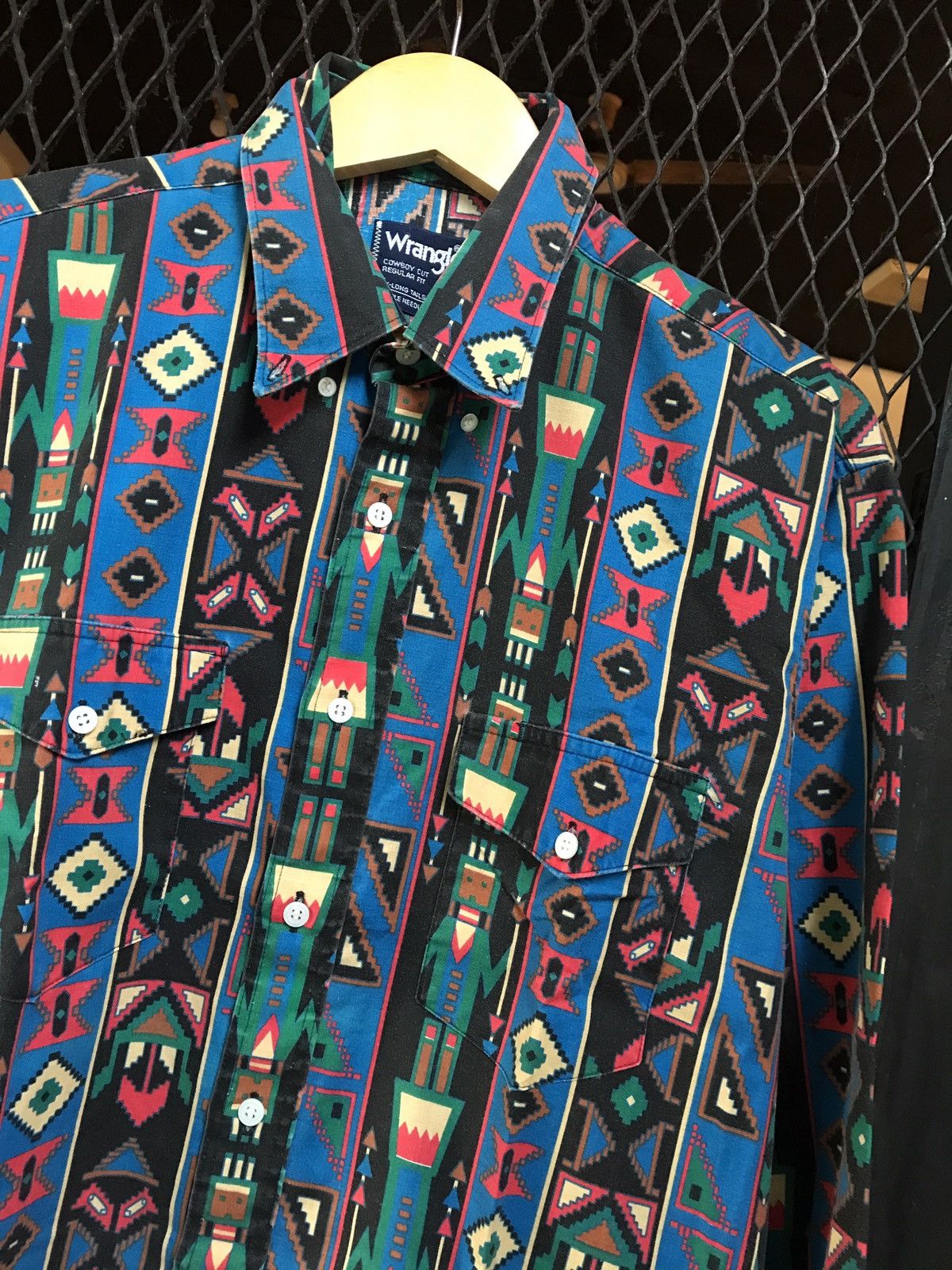 Vintage VINTAGE WRANGLER WESTERN SHIRT NAVAJO Size US XL / EU 56 / 4 - 2 Thumbnail