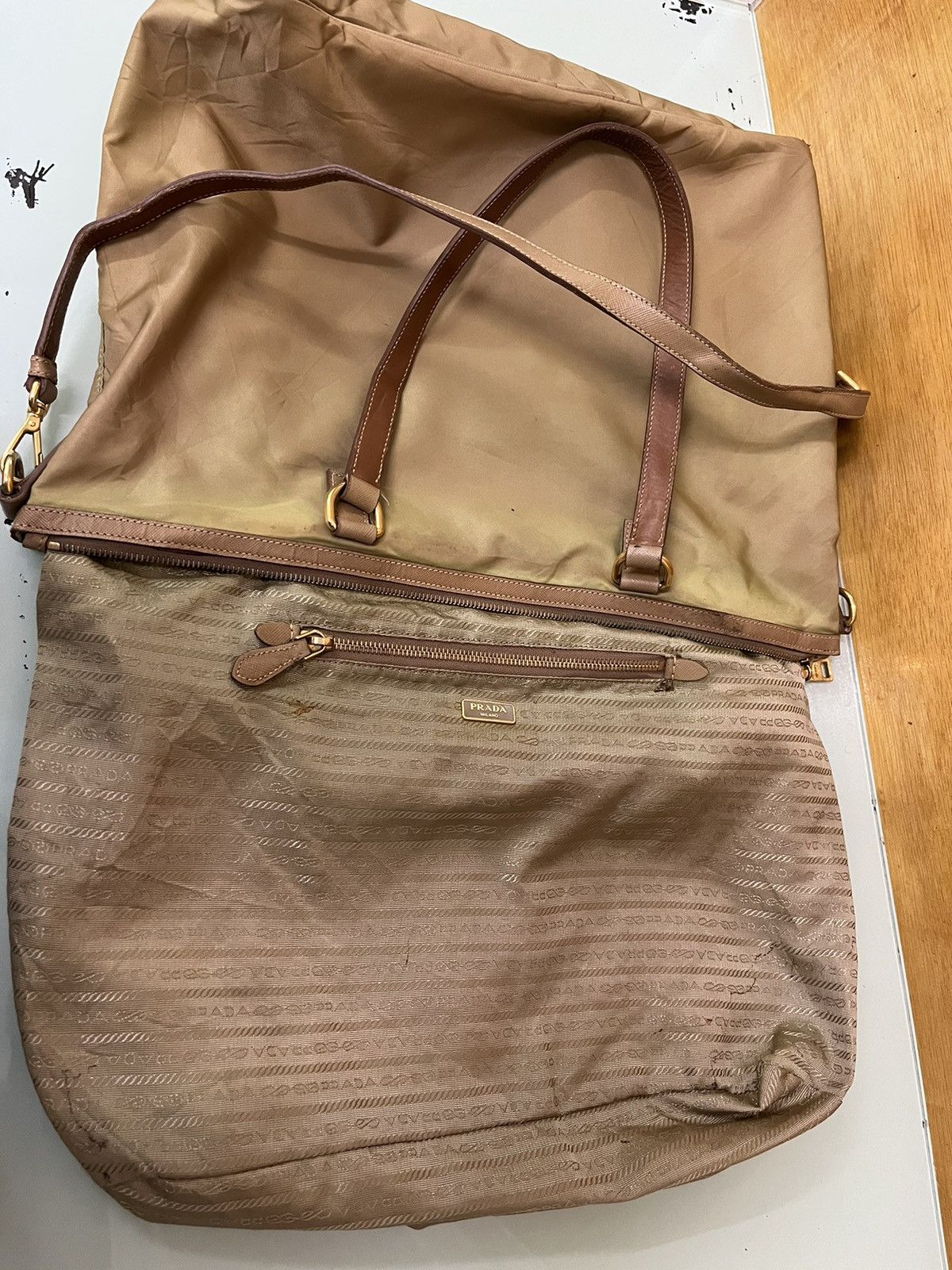 Prada Authentic PRADA Shoulder Bag Size ONE SIZE - 20 Thumbnail