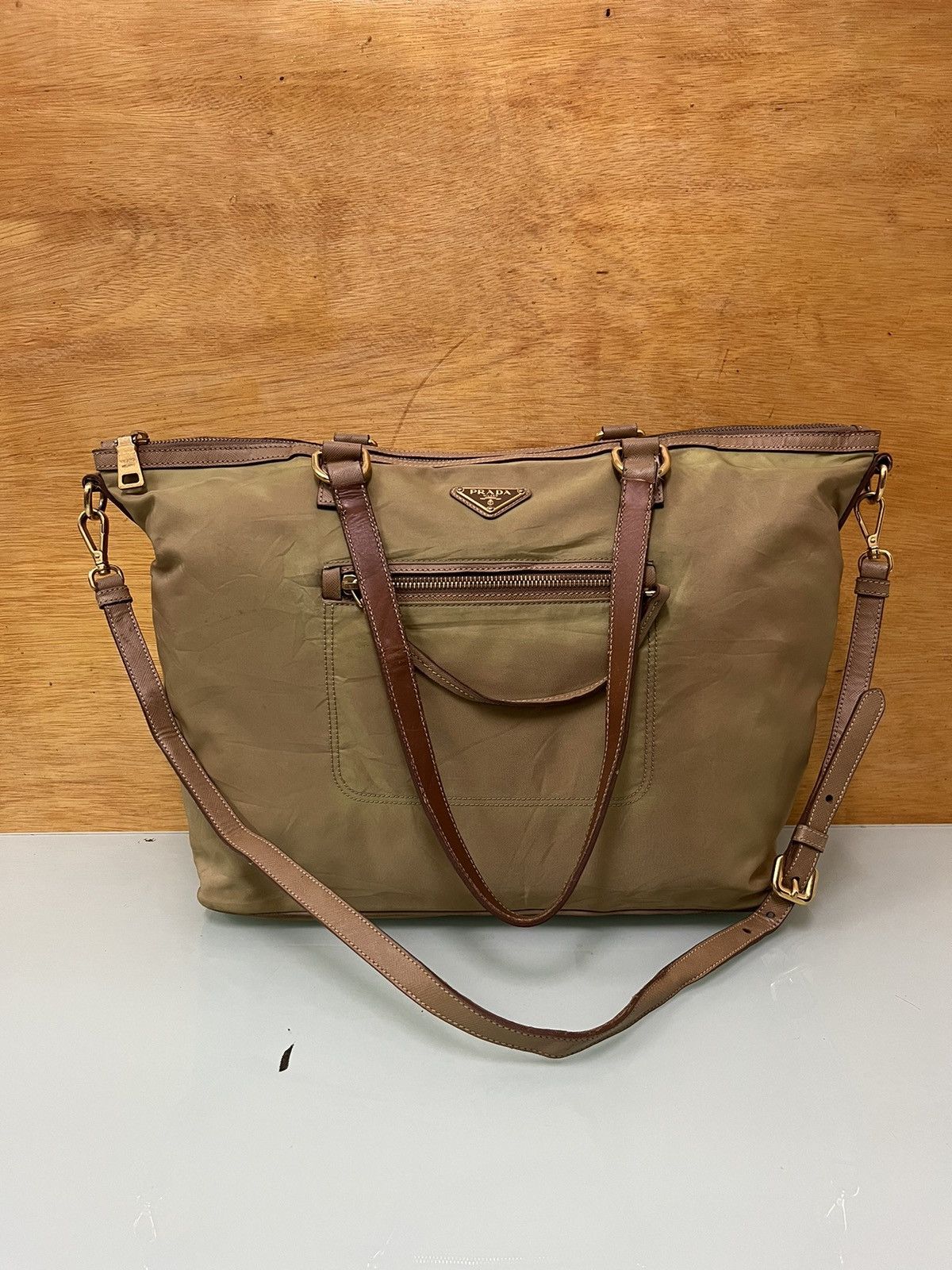 Prada Authentic PRADA Shoulder Bag Size ONE SIZE - 7 Thumbnail