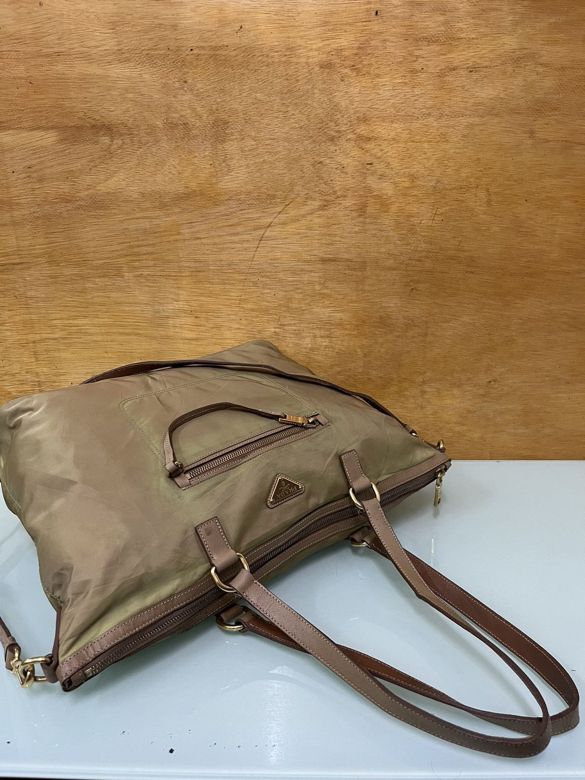 Prada Authentic PRADA Shoulder Bag Size ONE SIZE - 9 Thumbnail