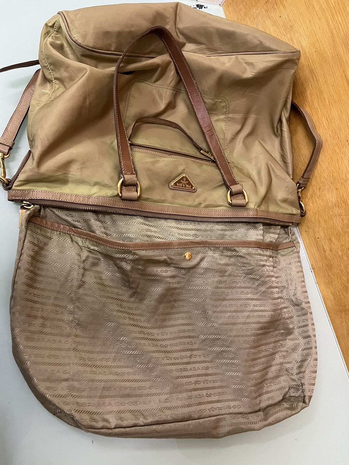 Prada Authentic PRADA Shoulder Bag Size ONE SIZE - 19 Thumbnail