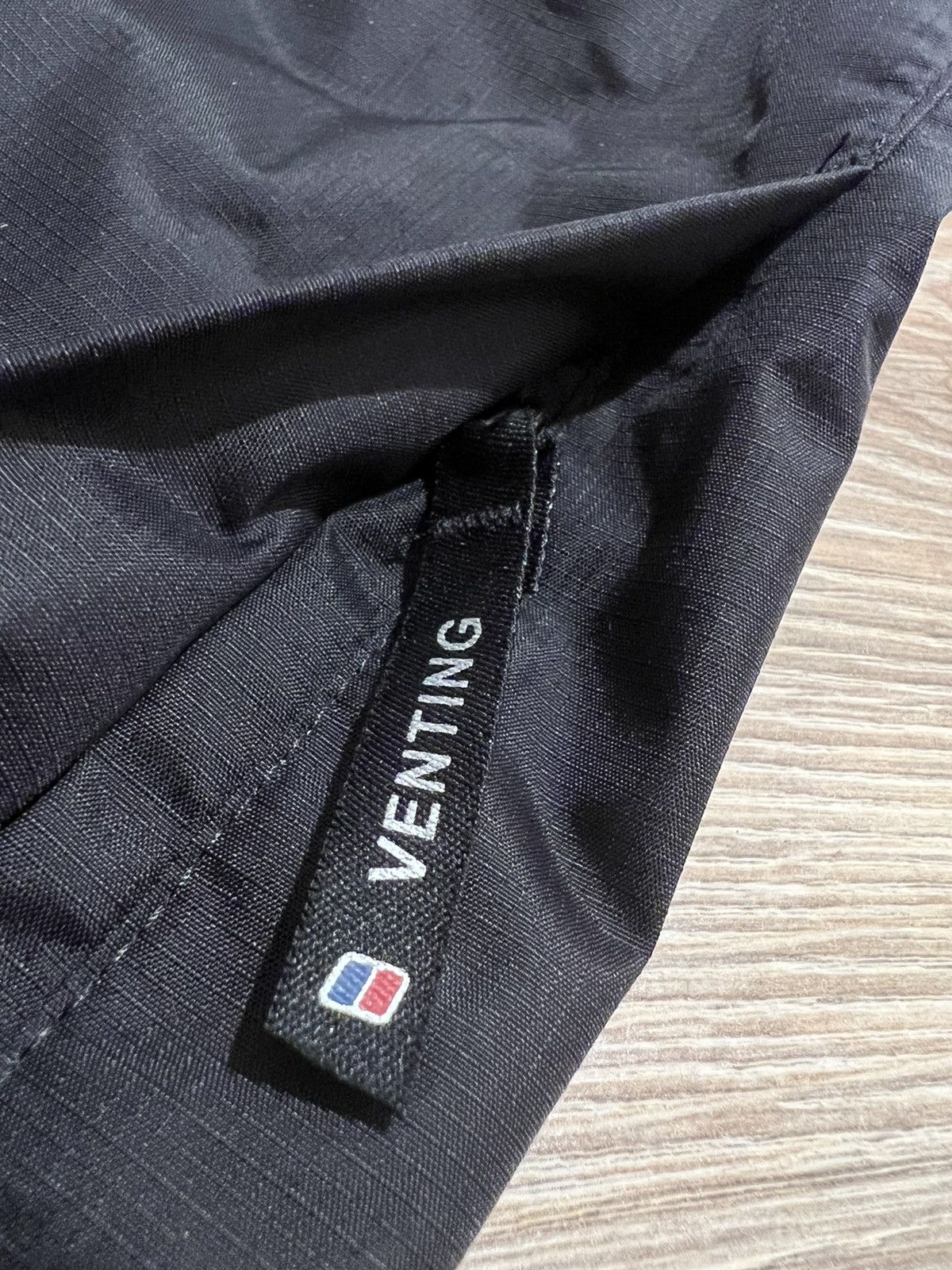 Berghaus Berghaus Aquafoil Full Zip Waterproof Venting Pants Size US 29 - 9 Thumbnail