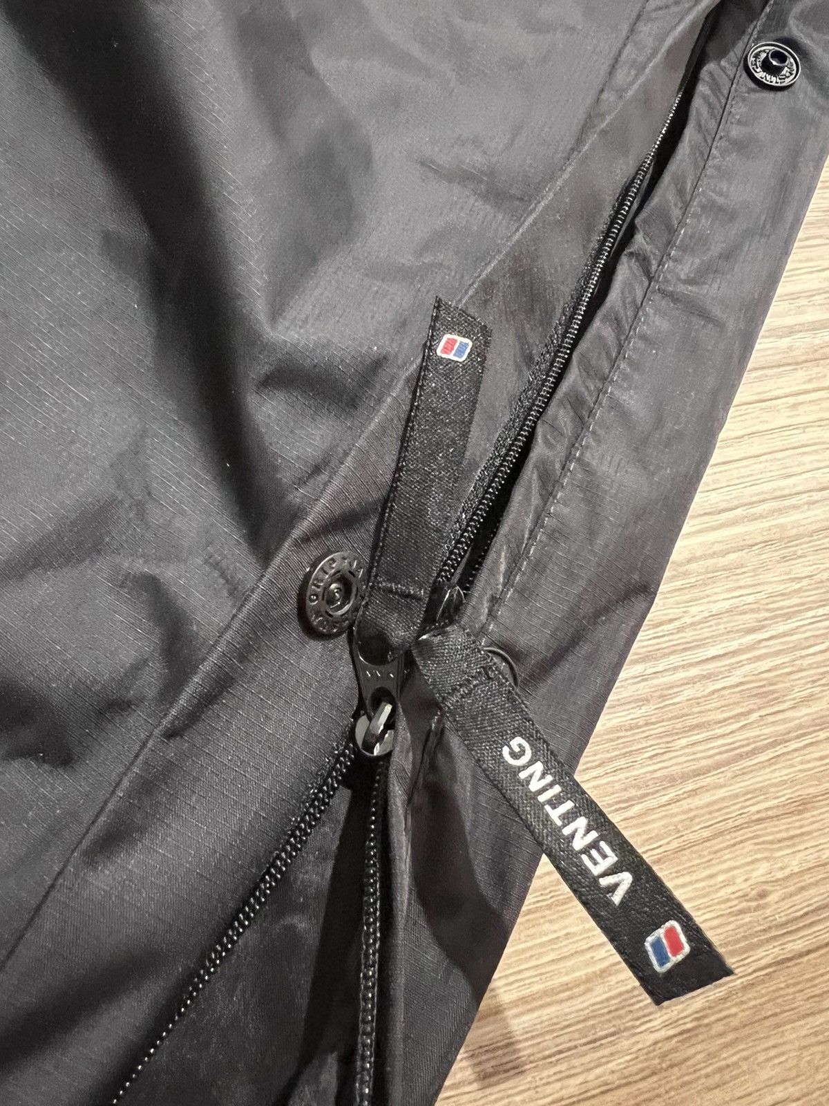 Berghaus Berghaus Aquafoil Full Zip Waterproof Venting Pants Size US 29 - 10 Thumbnail