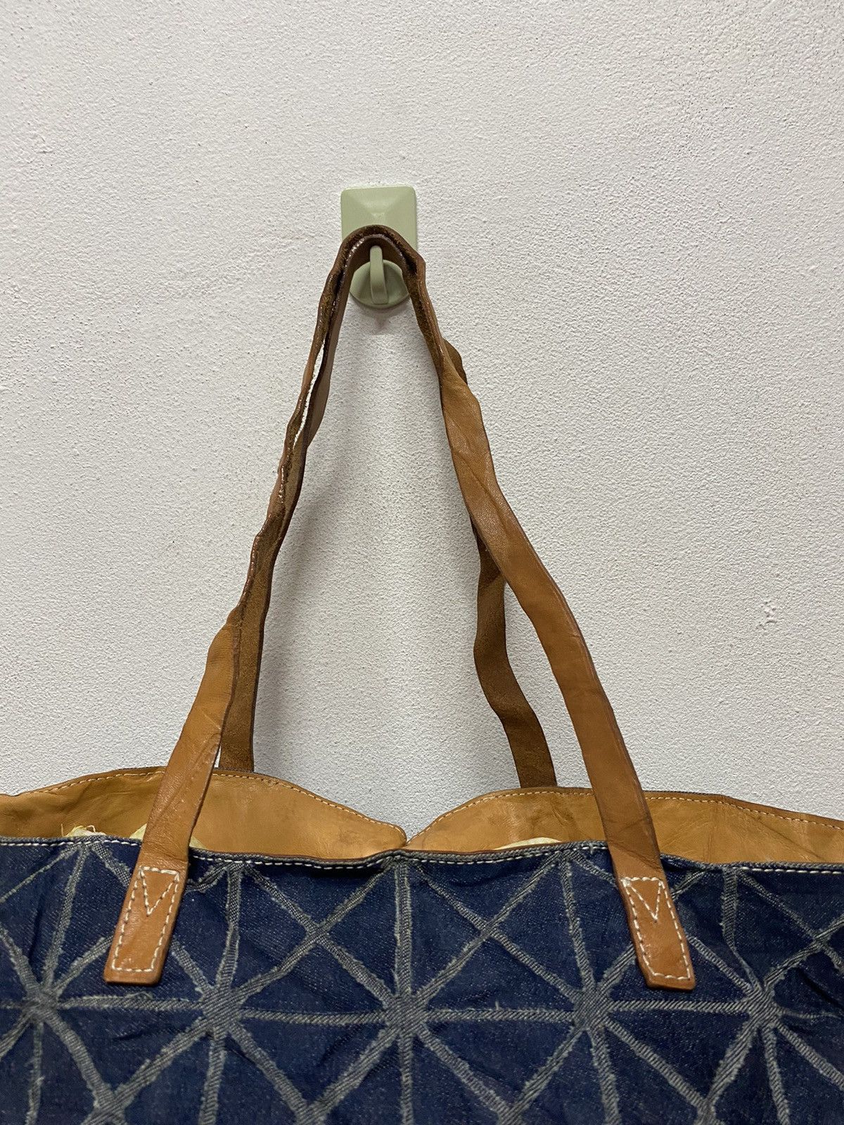 Designer × Pleats Please Issey Miyake Issey miyake Pleats please Patchwork Denim Tote Bag Size ONE SIZE - 2 Thumbnail