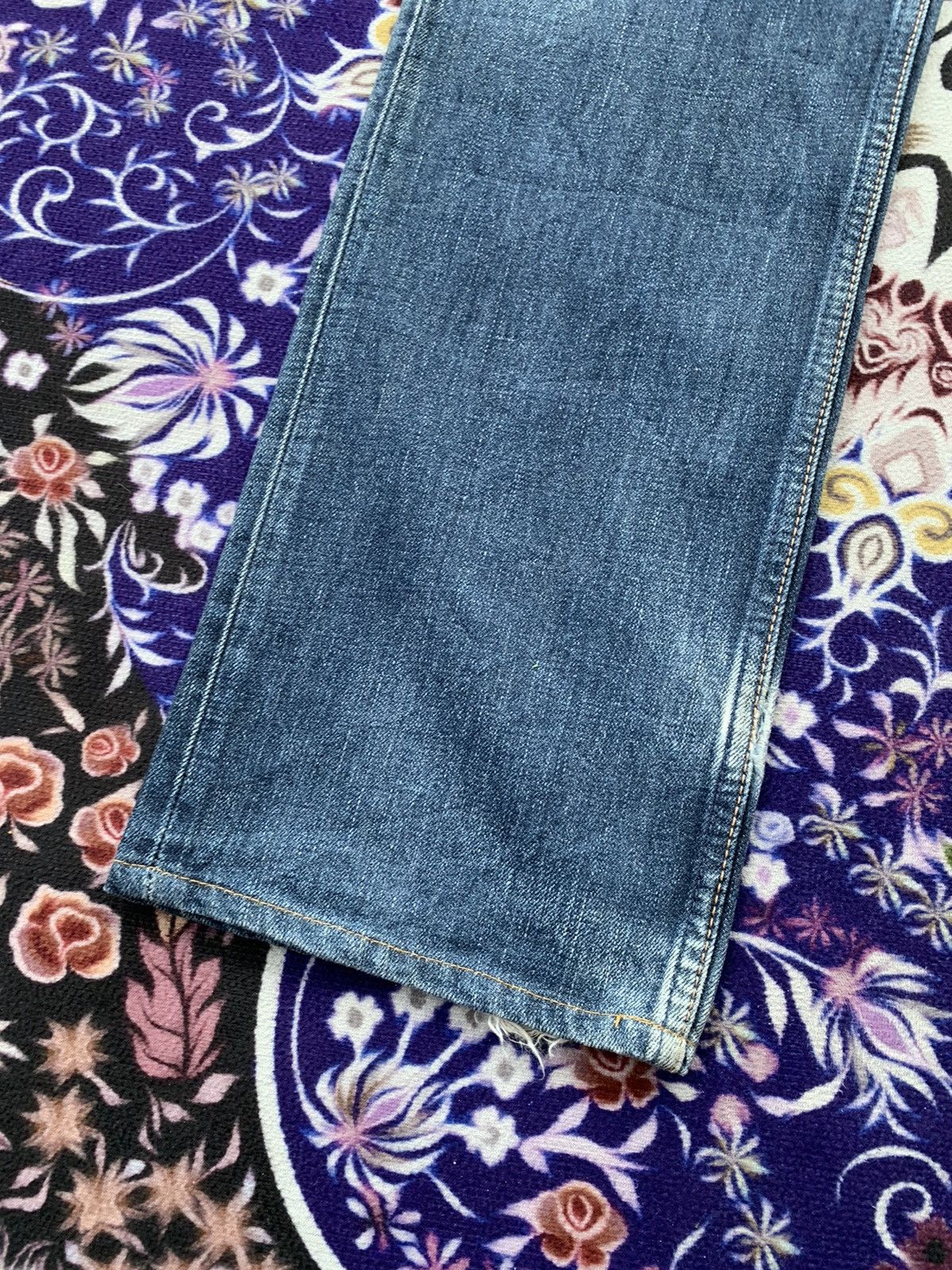Levi's Vintage Clothing Levis 502 Faded Distressed Denim Size US 33 - 2 Thumbnail