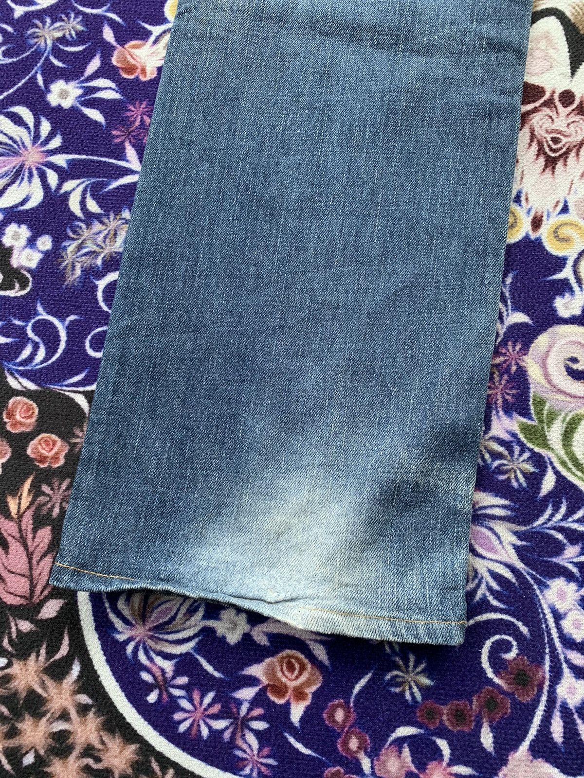 Levi's Vintage Clothing Levis 502 Faded Distressed Denim Size US 33 - 11 Thumbnail