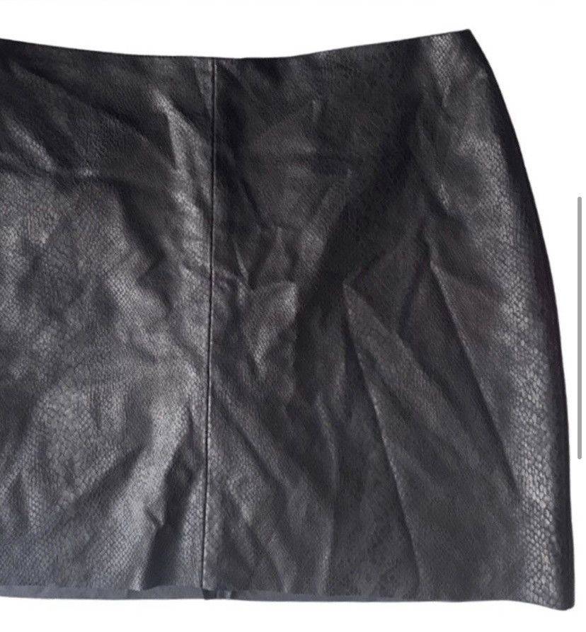 Vintage Retro, Britt Ryan, Black, Faux Snake Skin, Mini Skirt Size 28" / US 6 / IT 42 - 8 Thumbnail