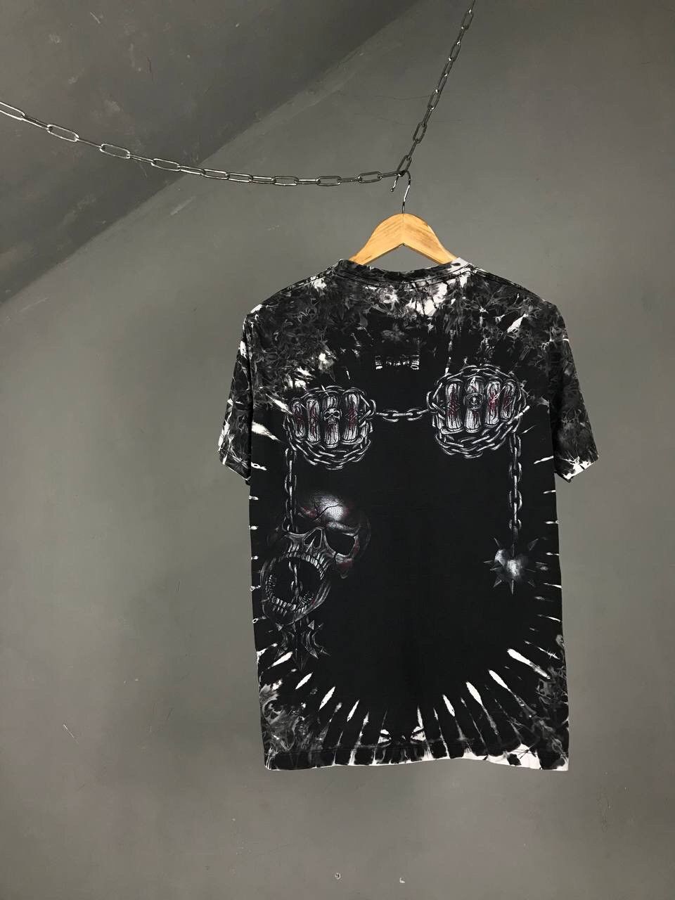 Band Tees Rock vintage overprinted tee Size US M / EU 48-50 / 2 - 8 Thumbnail
