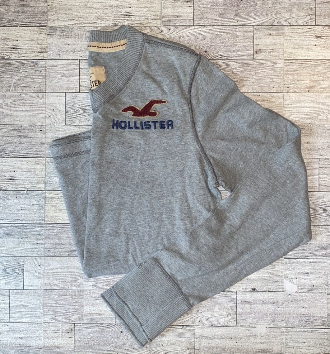 Hollister Y2K, HCO, Unisex, Lightweight, V-Neck Pullover Sweater Size US S / EU 44-46 / 1 - 13 Thumbnail