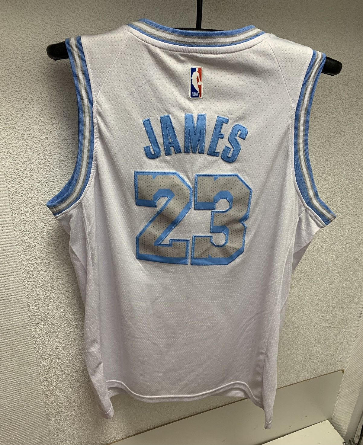 NIKE WISH LOS ANGELES LAKERS NBA BASKETBALL JERSEY LEBRON JAMES #23 SIZE 54
