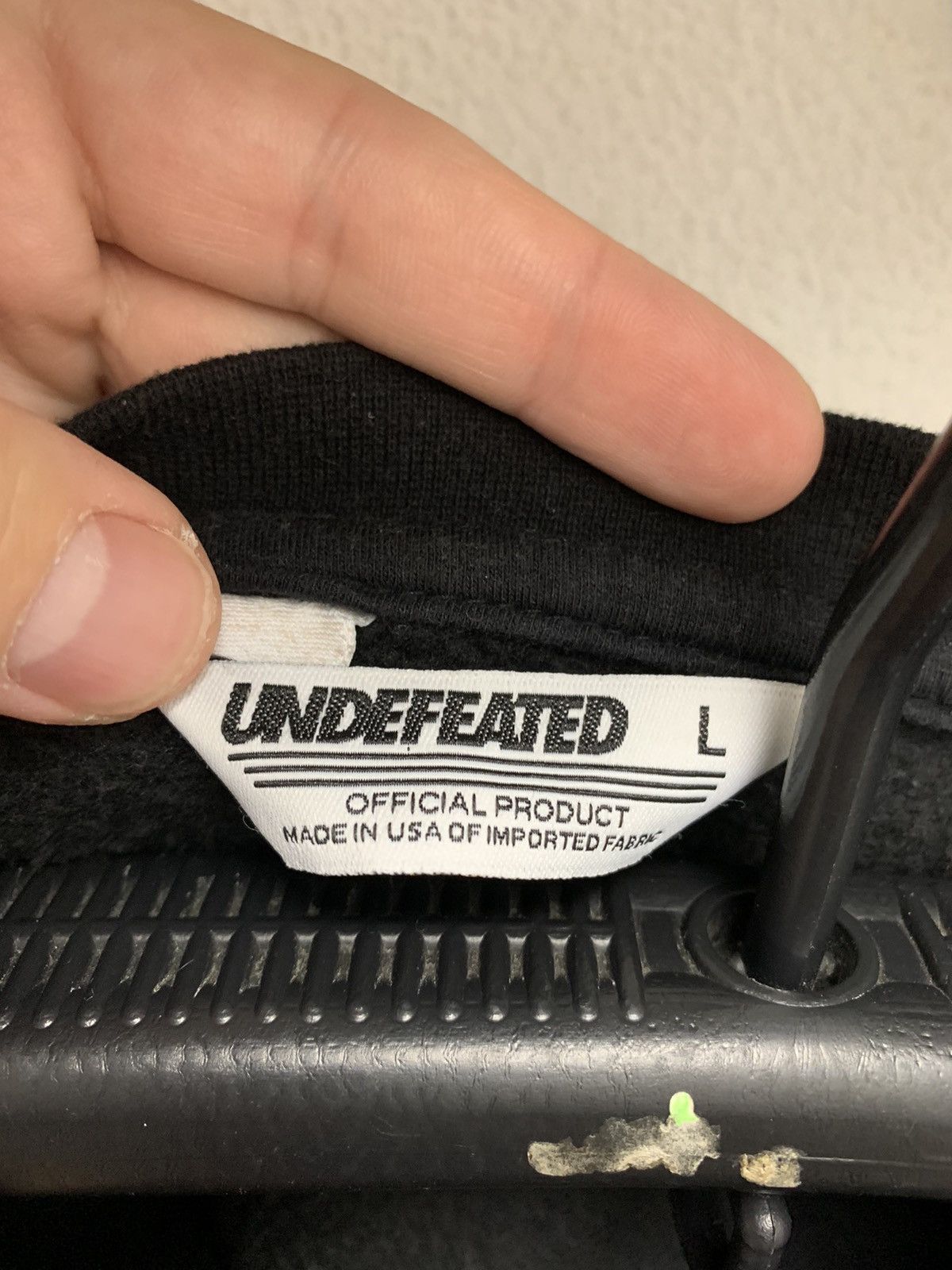 Other Undefeated big logo black sweatshirt Xl sz Size US L / EU 52-54 / 3 - 3 Thumbnail