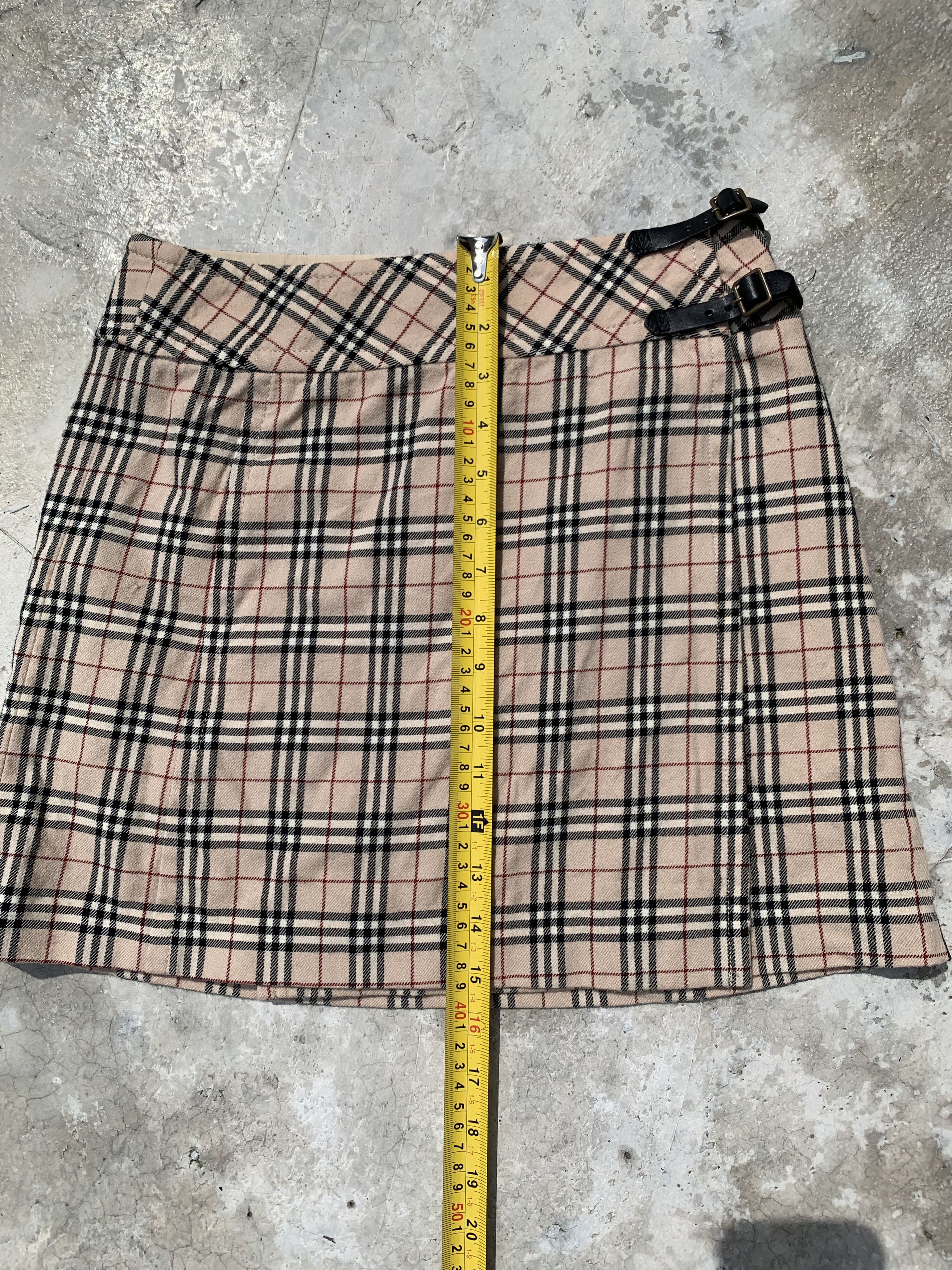 Burberry Vintage Burberry Nova Check Skirt Size 26" / US 2 / IT 38 - 7 Thumbnail