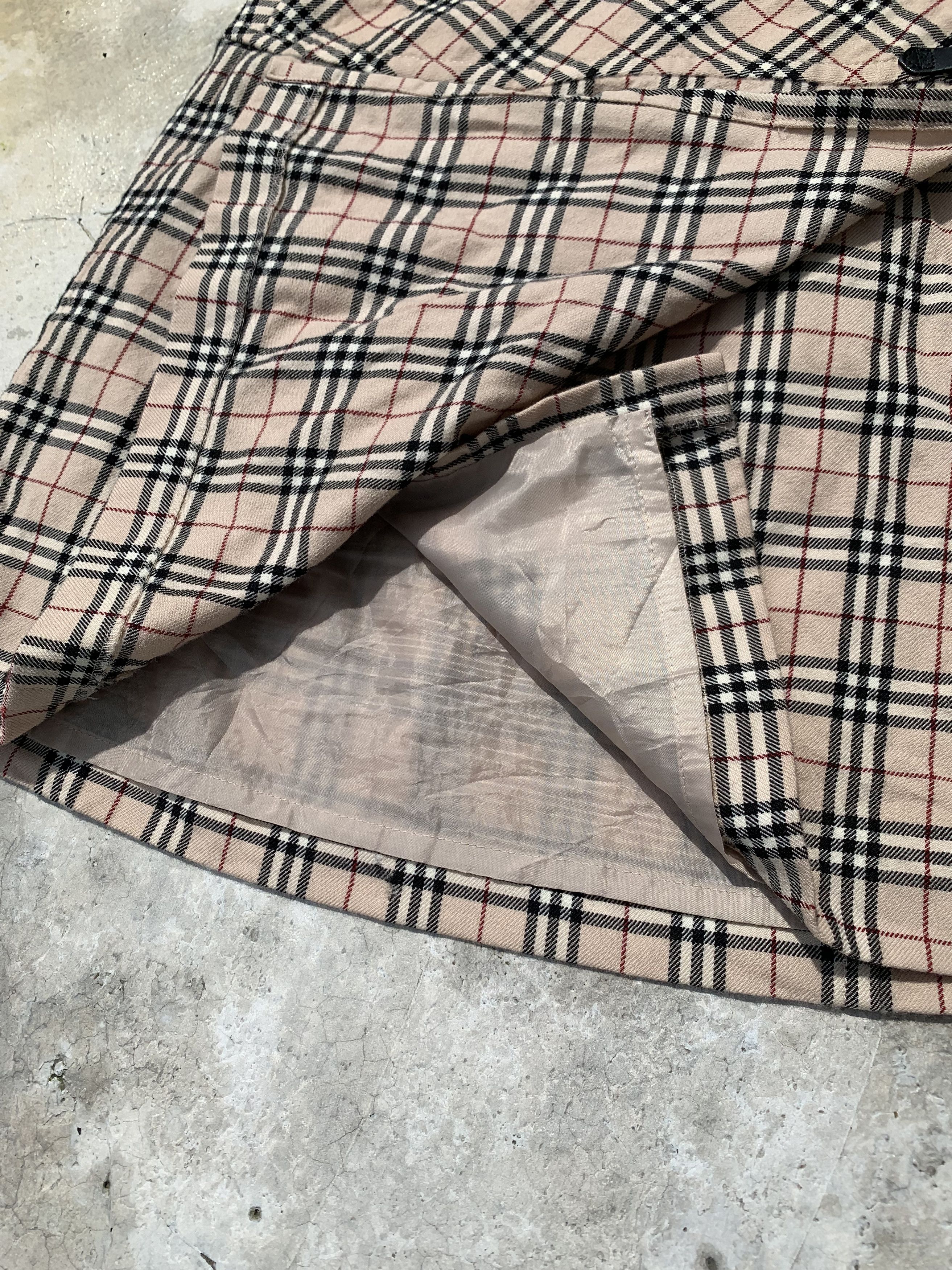 Burberry Vintage Burberry Nova Check Skirt Size 26" / US 2 / IT 38 - 5 Thumbnail