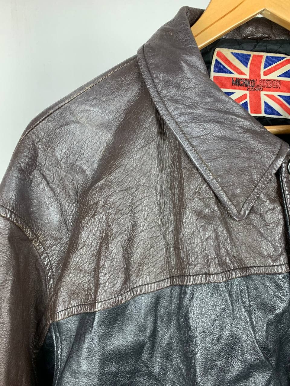 Michiko Koshino London Vintage Michiko London Embroidered Logo Leather Bomber Size US L / EU 52-54 / 3 - 6 Thumbnail