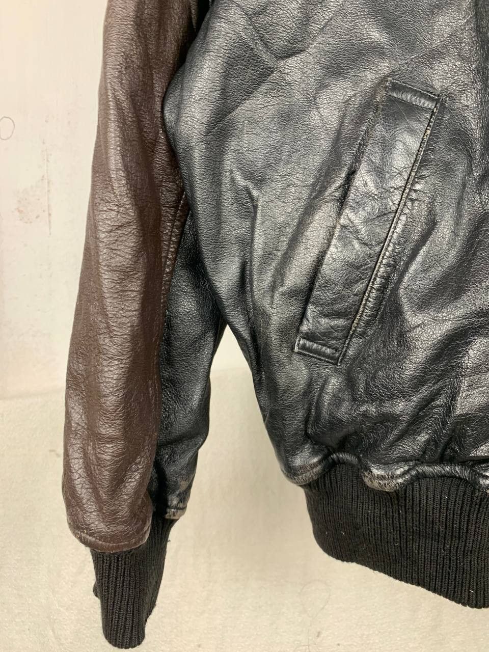 Michiko Koshino London Vintage Michiko London Embroidered Logo Leather Bomber Size US L / EU 52-54 / 3 - 5 Thumbnail