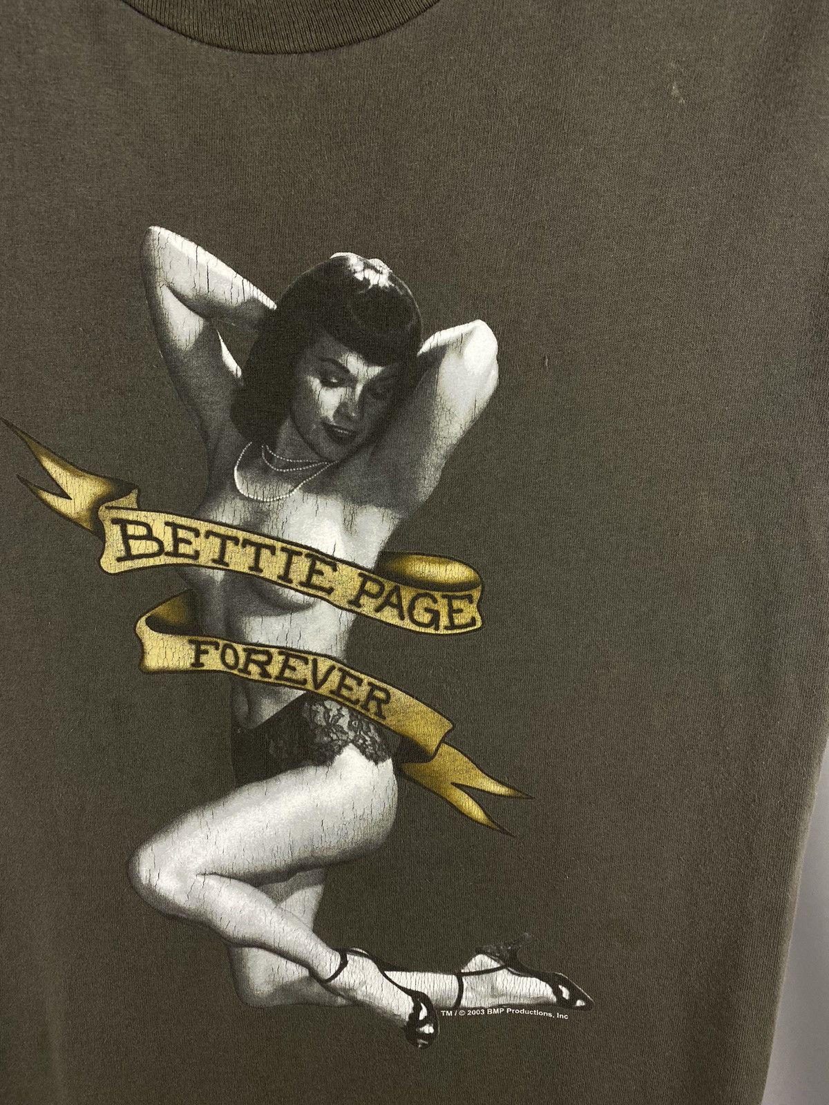 Band Tees × Vintage Bettie Page vintage T-shirt big logo band tee size M Size US S / EU 44-46 / 1 - 3 Thumbnail