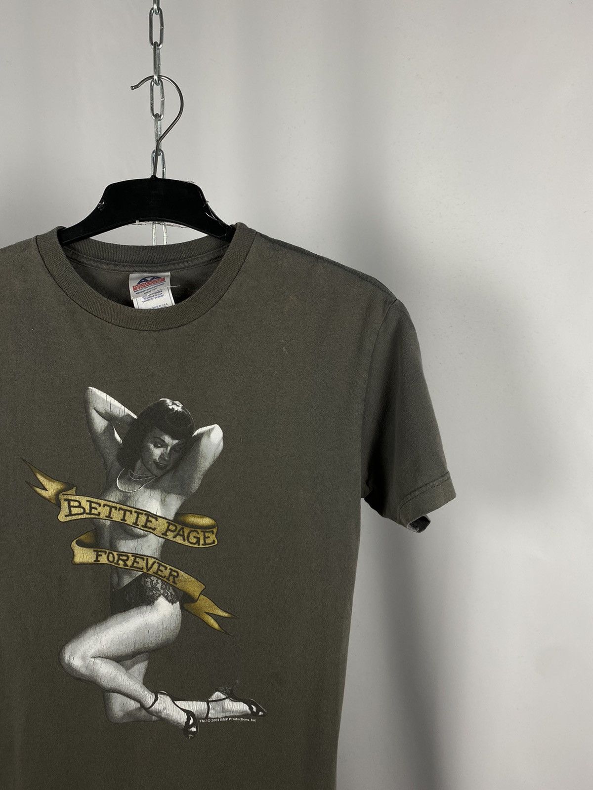 Band Tees × Vintage Bettie Page vintage T-shirt big logo band tee size M Size US S / EU 44-46 / 1 - 2 Thumbnail