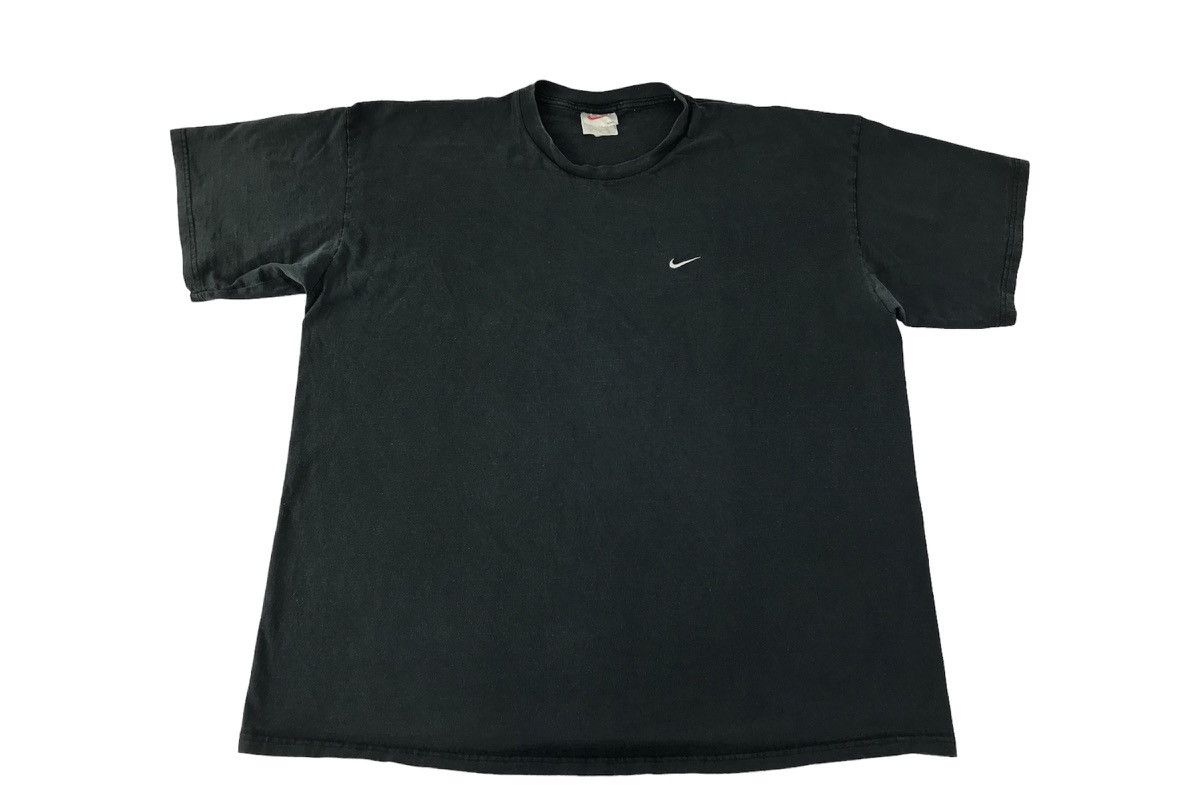 Nike × Vintage Vintage Nike Swoosh Plain Embroidery Logo Tee K1166j Size US XXL / EU 58 / 5 - 1 Thumbnail