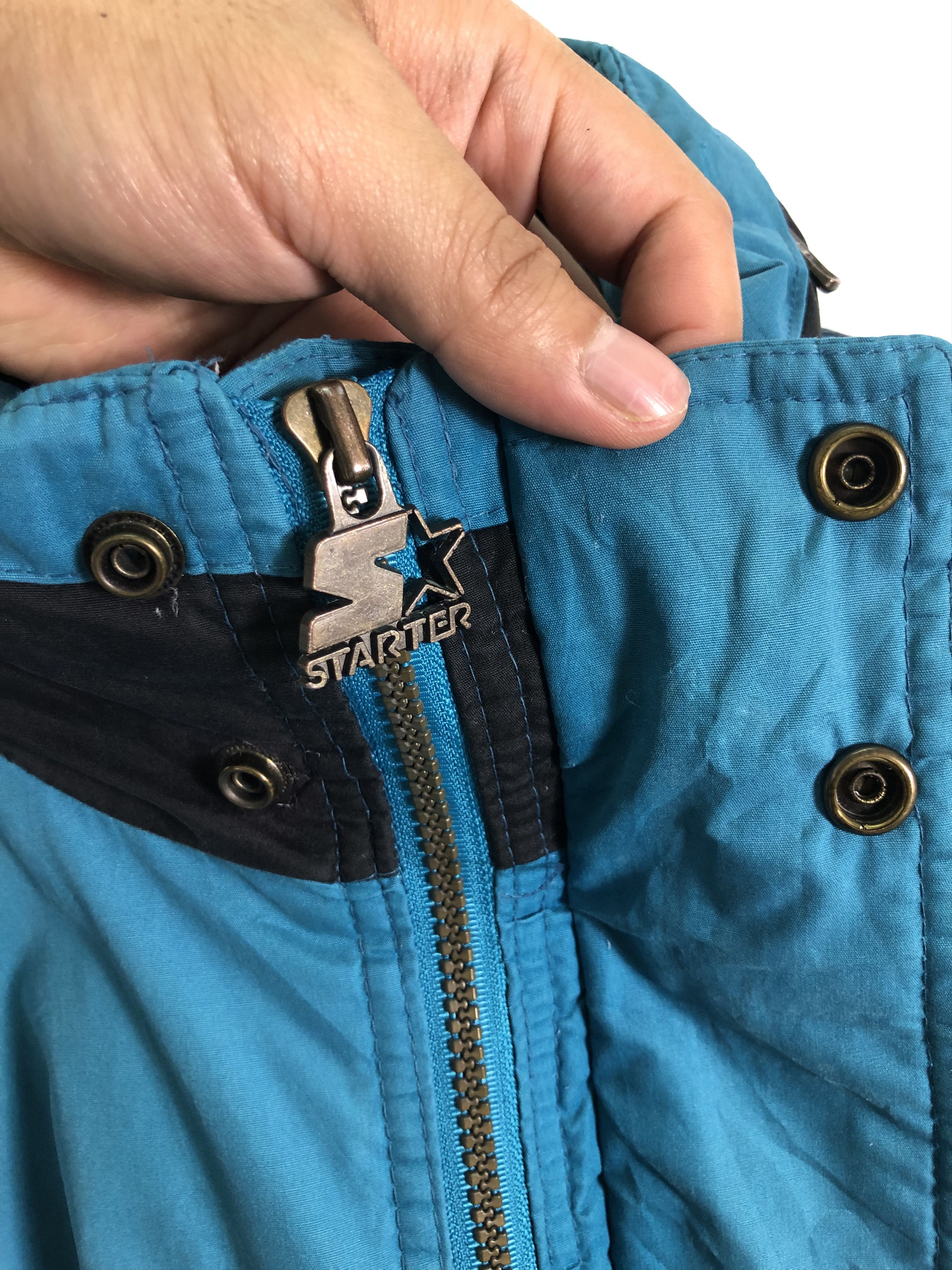 RARE🔥VINTAGE 90’S HORNETS PAISLEY BY STARTER BAGGY PARKA