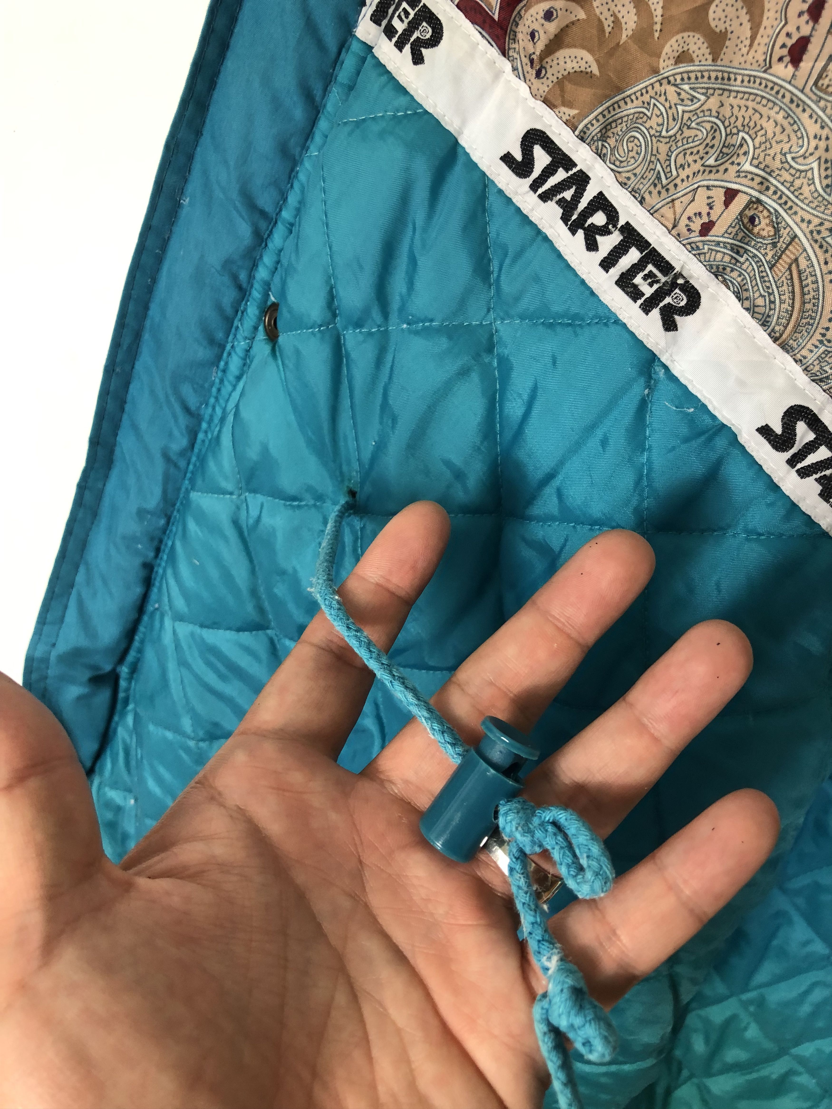 RARE🔥VINTAGE 90’S HORNETS PAISLEY BY STARTER BAGGY PARKA