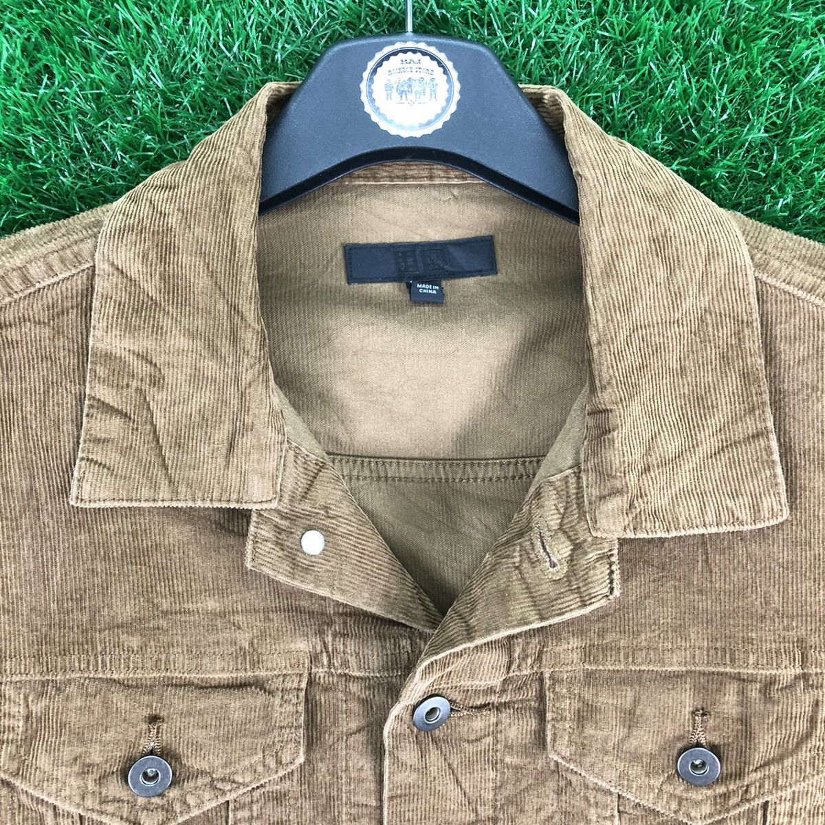 Uniqlo Uniqlo Corduroy Trucker Jacket Donut Button Hype Color Size US M / EU 48-50 / 2 - 7 Thumbnail