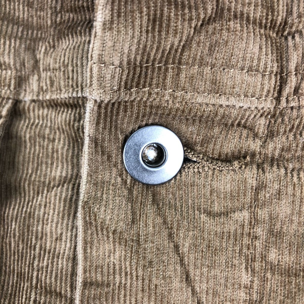 Uniqlo Uniqlo Corduroy Trucker Jacket Donut Button Hype Color Size US M / EU 48-50 / 2 - 11 Thumbnail