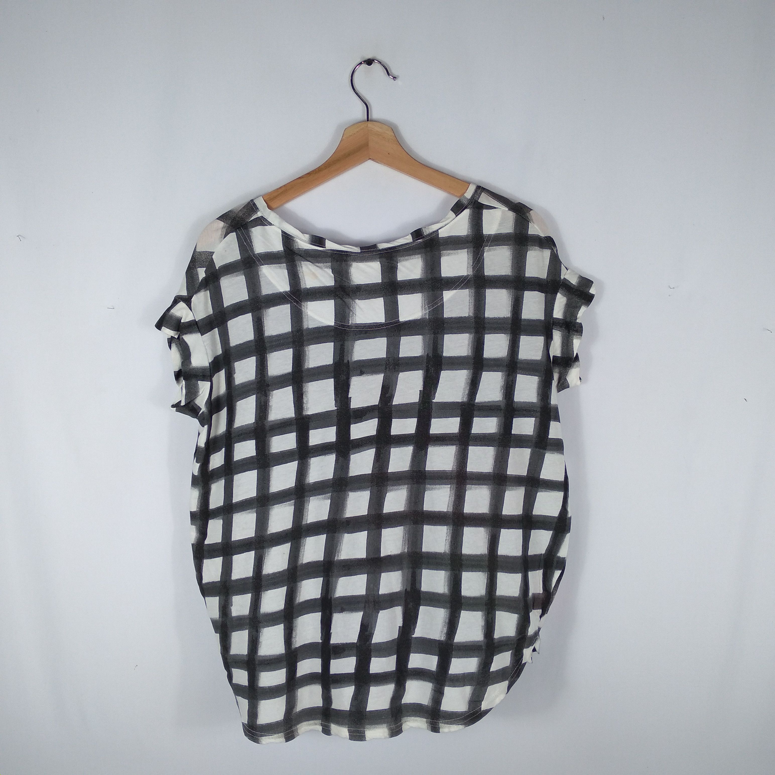 Designer × Issey Miyake × Tsumori Chisato 🔥Rare🔥Tsumori Chisato Checker Rebel Punk Cropped Women Tee Size M / US 6-8 / IT 42-44 - 4 Thumbnail